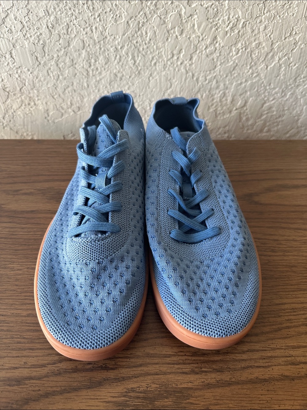 Suavs Light Blue Knit Athletic Sneakers with Gum Sole Men’s 11.5